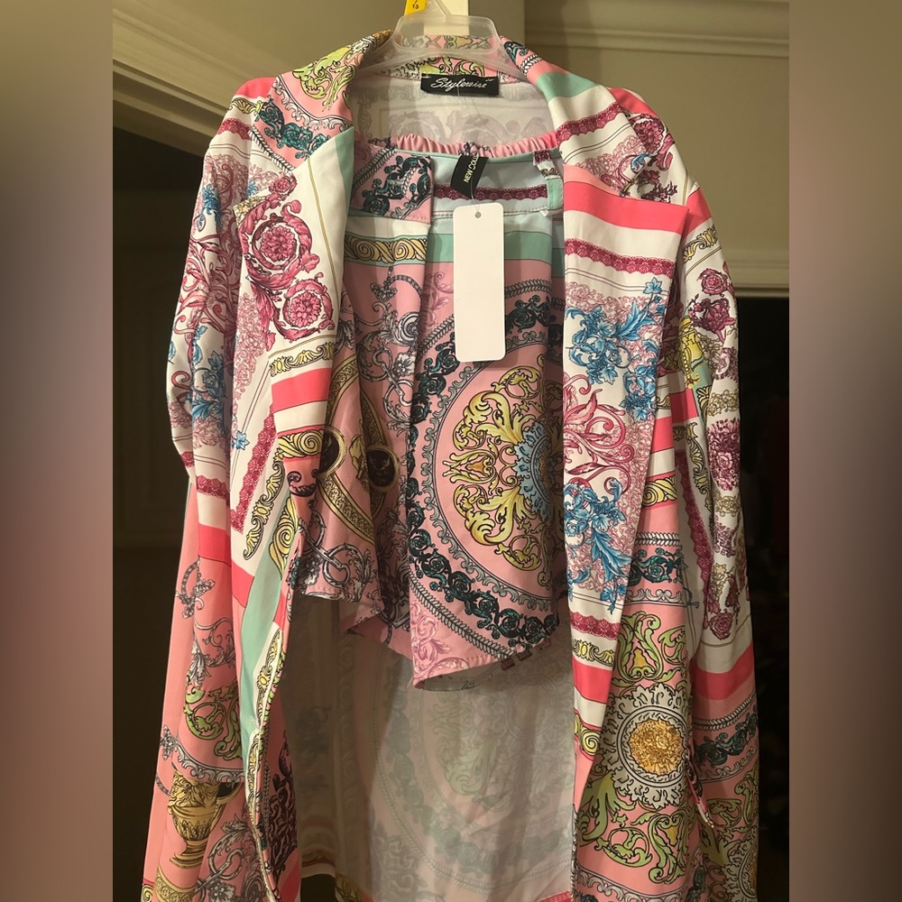 Brand new 2 piece set size Medium